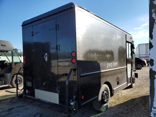 2009 Freightliner Chassis M Line WALK-IN Van