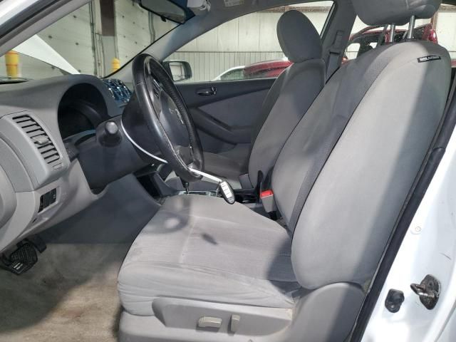 2010 Nissan Altima Base