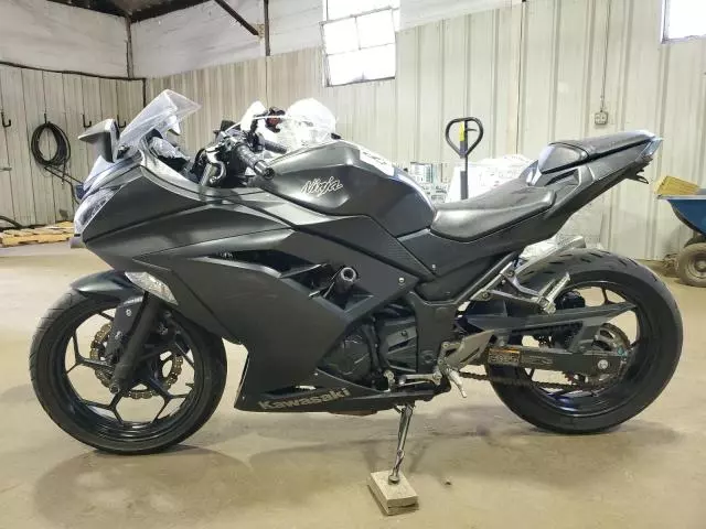 2016 Kawasaki EX300 B