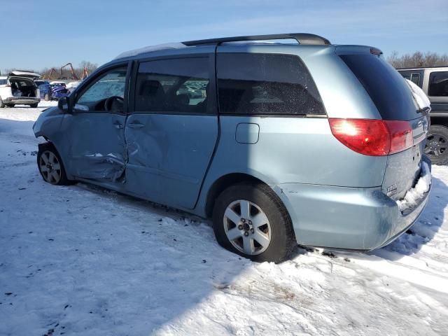 2009 Toyota Sienna CE