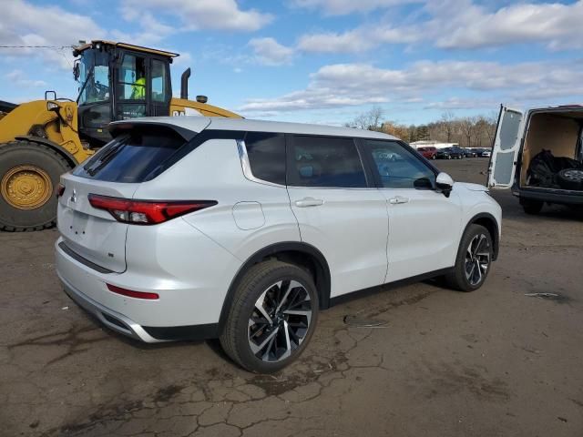 2023 Mitsubishi Outlander SE