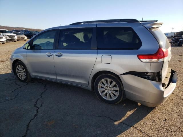 2014 Toyota Sienna LE