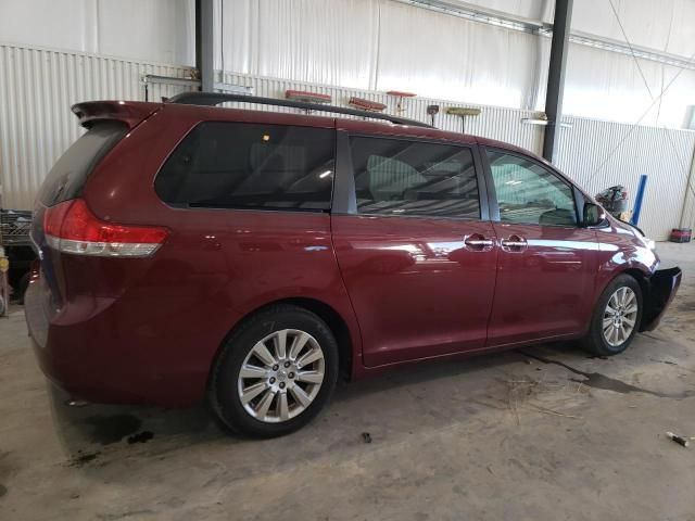 2013 Toyota Sienna XLE