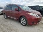 2016 Toyota Sienna LE