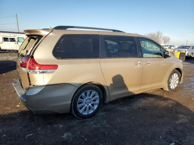 2011 Toyota Sienna XLE