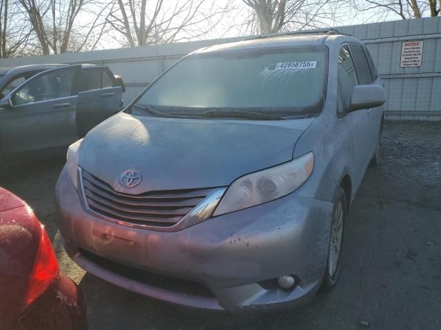 2015 Toyota Sienna XLE