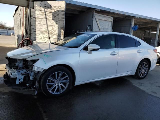 2018 Lexus ES 300H