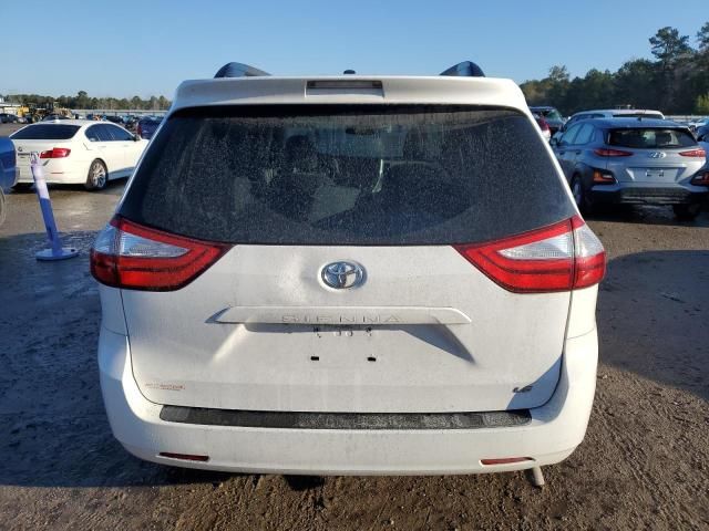 2015 Toyota Sienna LE