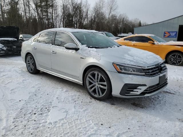 2017 Volkswagen Passat Highline W/ R-Line