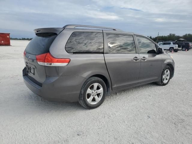 2011 Toyota Sienna LE