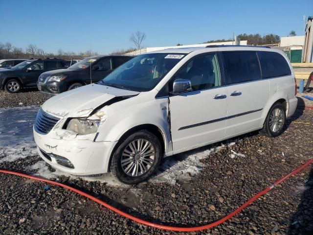 2014 Chrysler Town & Country Touring L