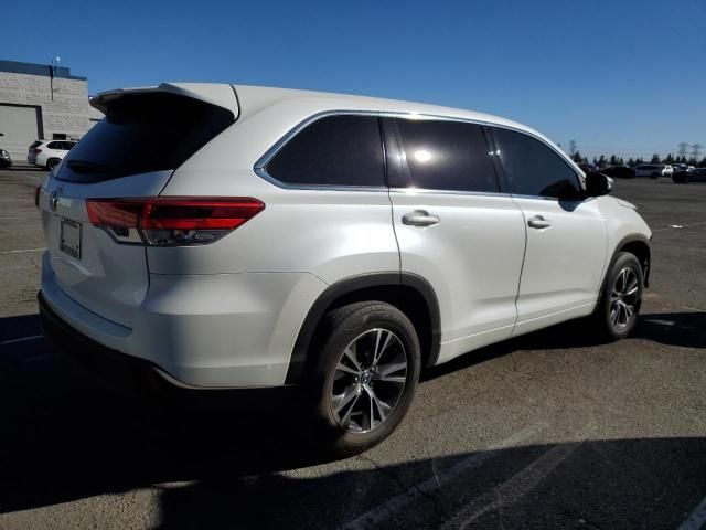 2018 Toyota Highlander LE