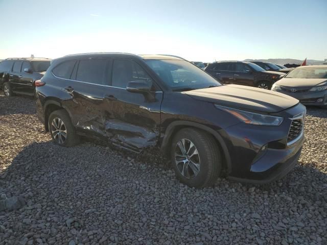 2021 Toyota Highlander Hybrid XLE