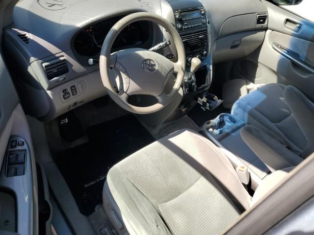 2006 Toyota Sienna CE