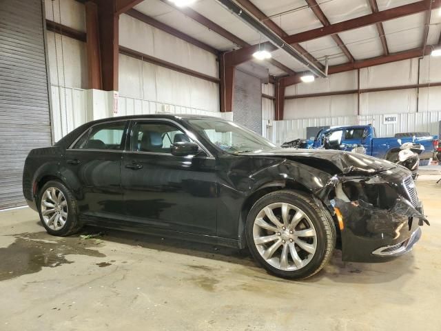 2017 Chrysler 300 Limited