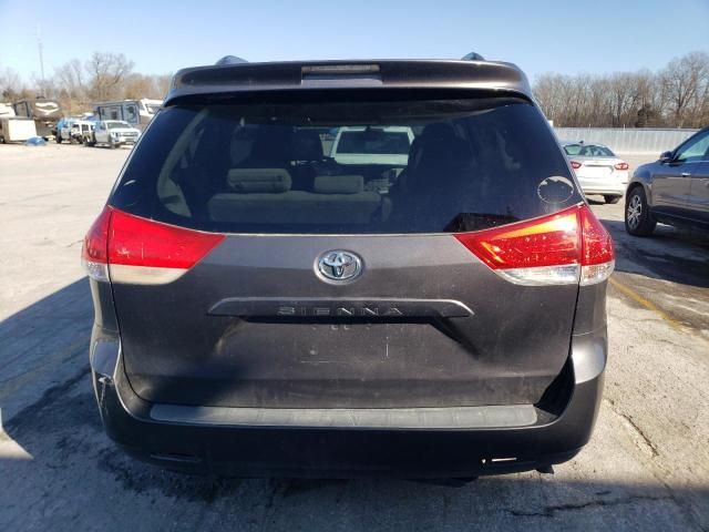 2012 Toyota Sienna LE