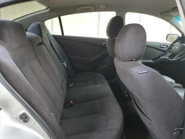 2010 Nissan Altima Base