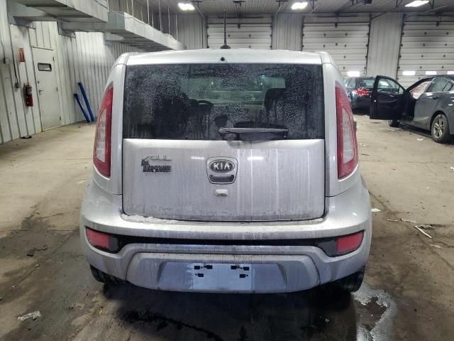 2013 KIA Soul +