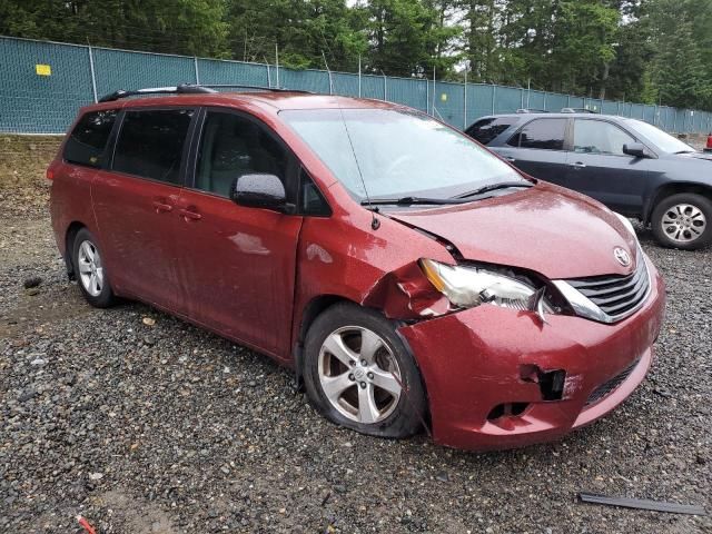 2013 Toyota Sienna LE