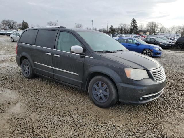 2013 Chrysler Town & Country Limited