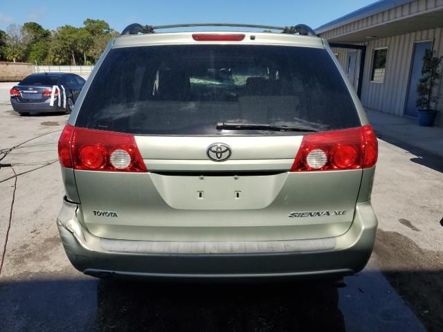 2006 Toyota Sienna XLE