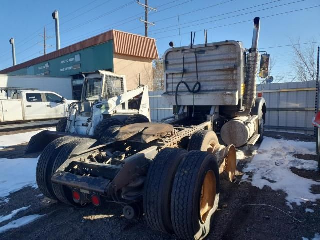 1999 Kenworth Construction T800