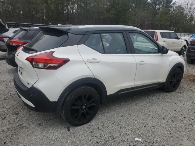 2020 Nissan Kicks SR