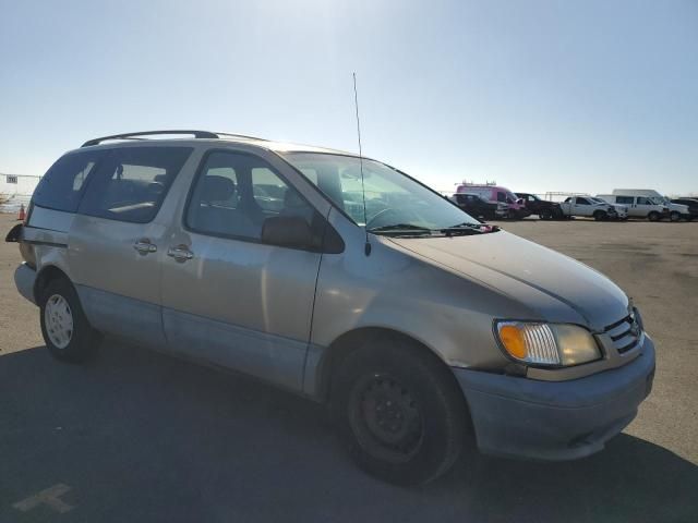 2002 Toyota Sienna CE