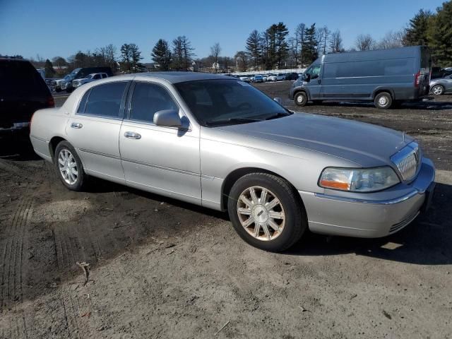 2006 Lincoln Town Car Signature Limited