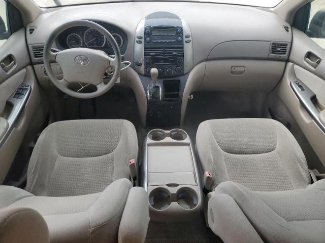 2006 Toyota Sienna CE