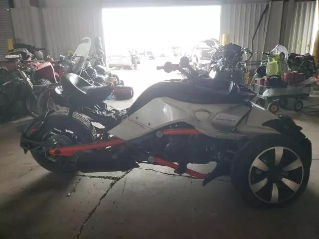 2015 Can-Am Spyder Roadster F3