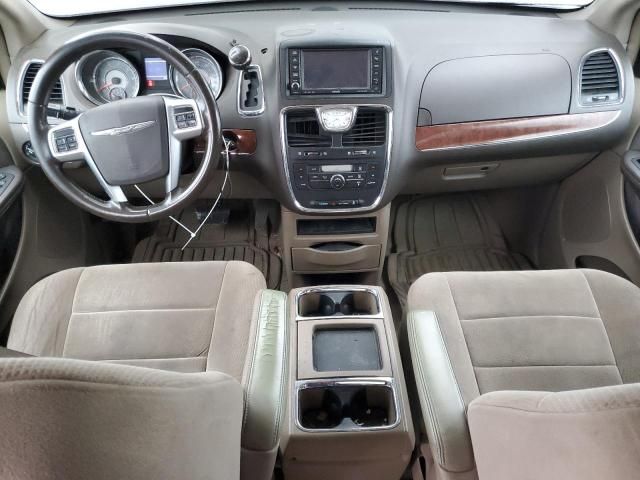 2011 Chrysler Town & Country Touring