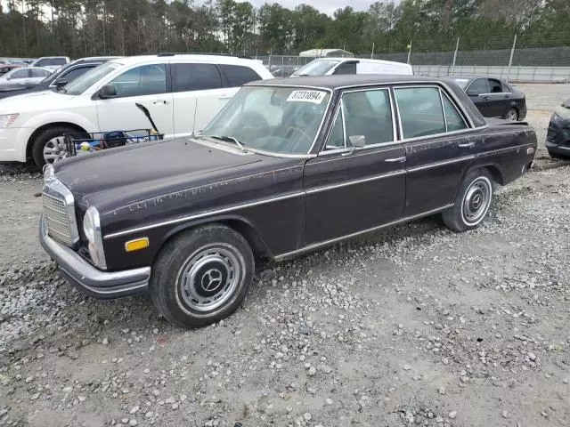 1971 Mercedes-Benz 250