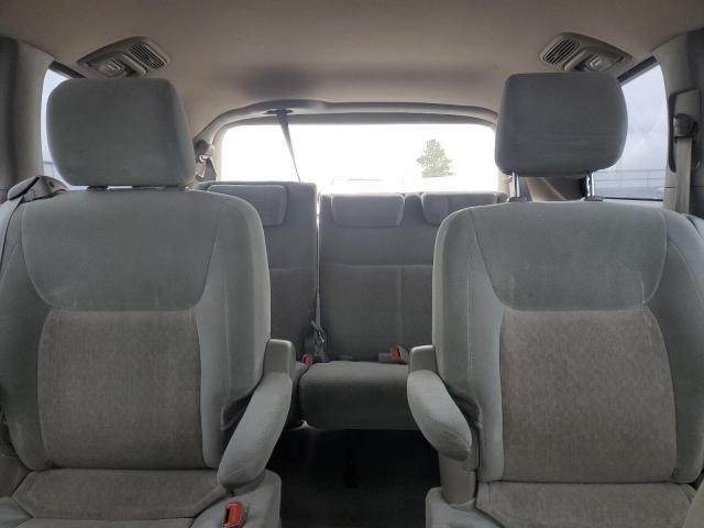 2004 Toyota Sienna CE