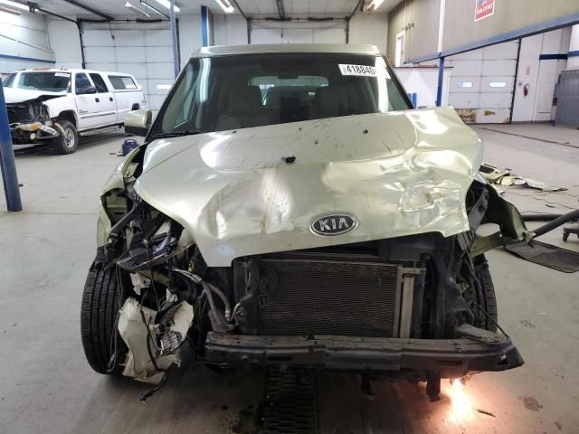 2011 KIA Soul +