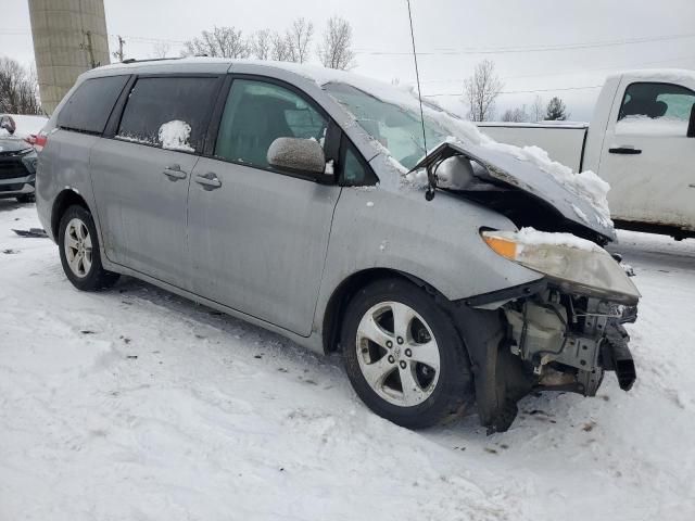 2014 Toyota Sienna LE