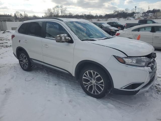 2016 Mitsubishi Outlander SE