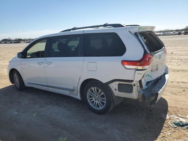 2011 Toyota Sienna XLE