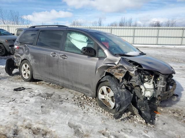 2014 Toyota Sienna LE