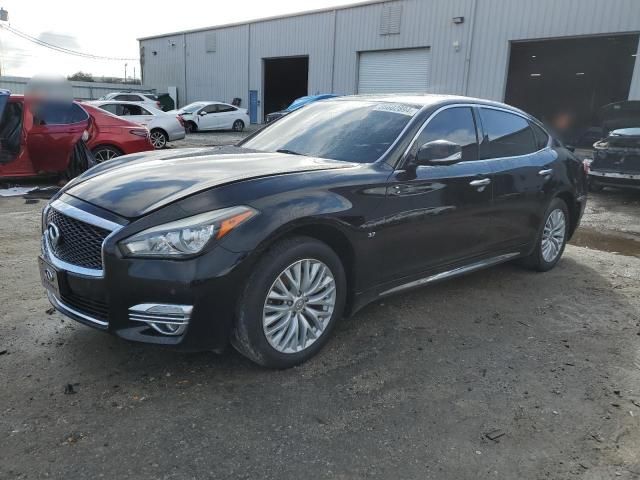 2016 Infiniti Q70 3.7