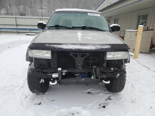 2003 Chevrolet S Truck S10