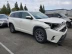 2017 Toyota Highlander SE