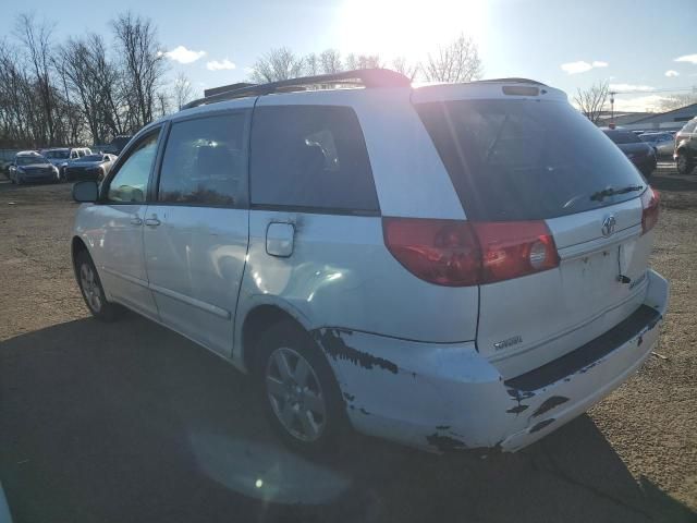 2006 Toyota Sienna XLE