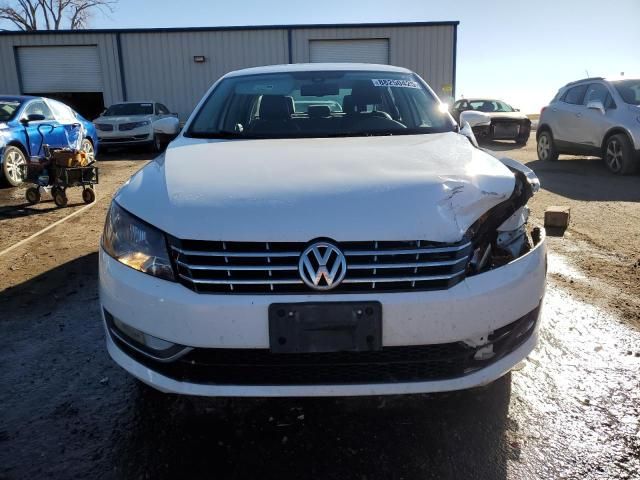 2014 Volkswagen Passat SE