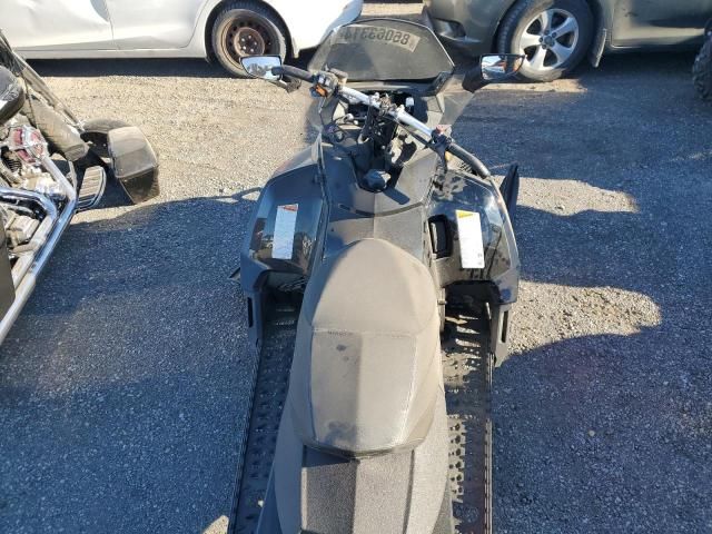 2015 Skidoo Renegade