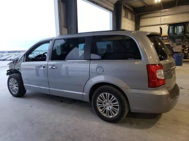 2013 Chrysler Town & Country Touring L