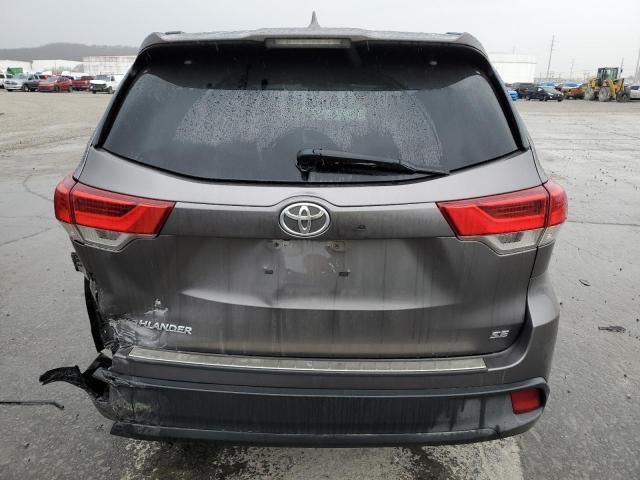 2017 Toyota Highlander SE