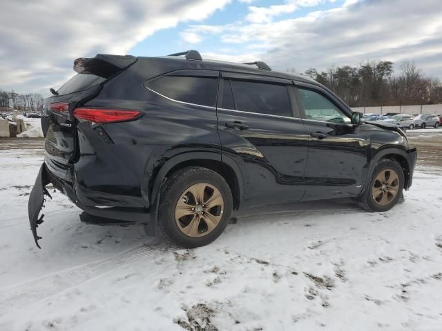 2023 Toyota Highlander Hybrid Bronze Edition