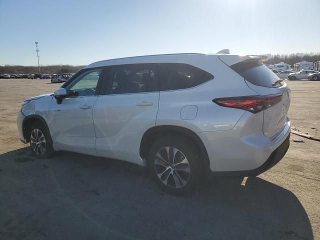 2021 Toyota Highlander Hybrid XLE