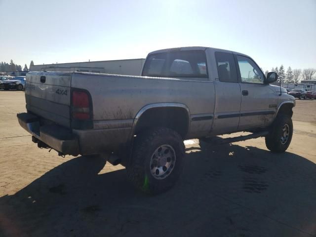 1998 Dodge RAM 2500